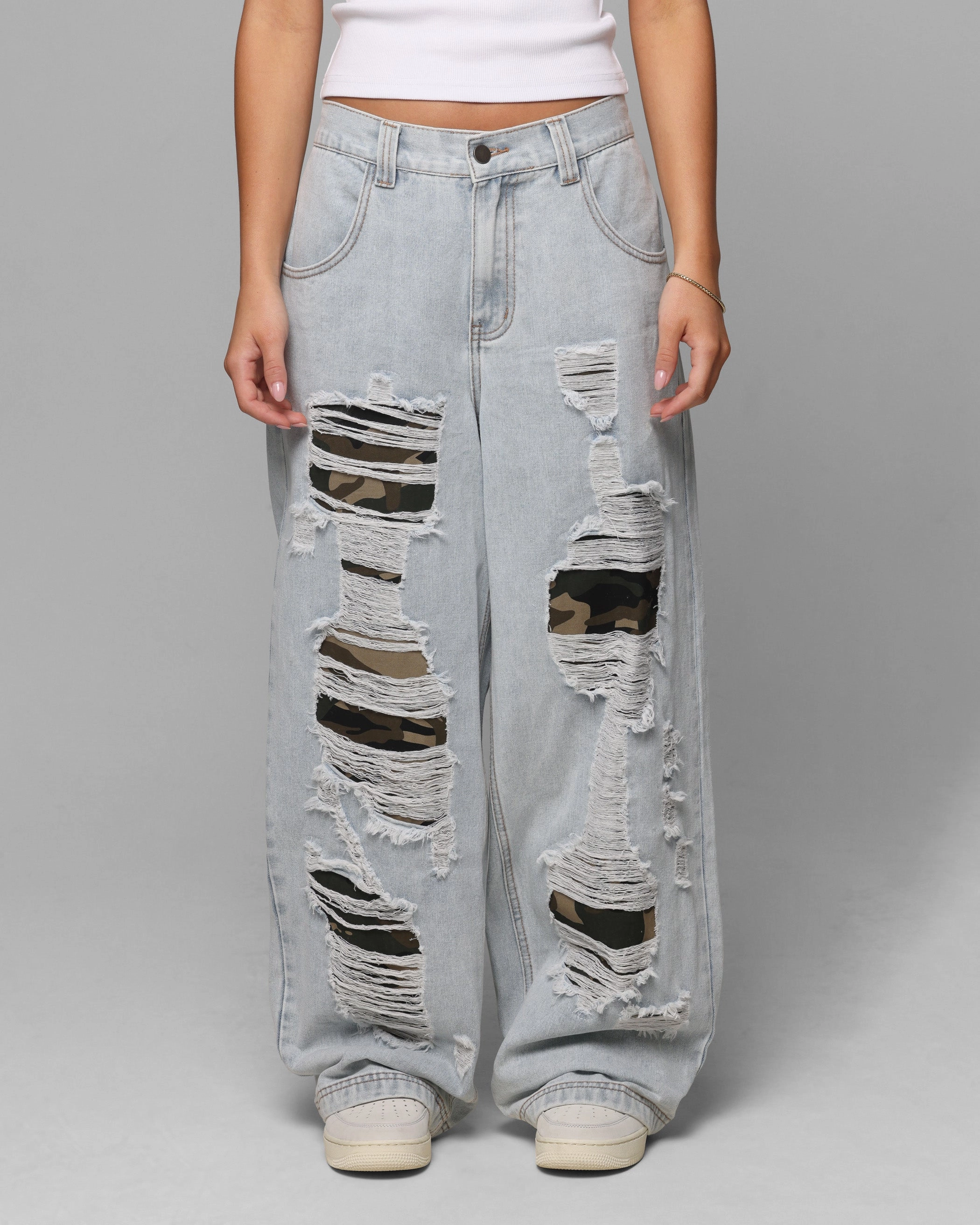 Modern Utility Thermal regulation Loiter Collateral Distressed Jeans Denim Camo