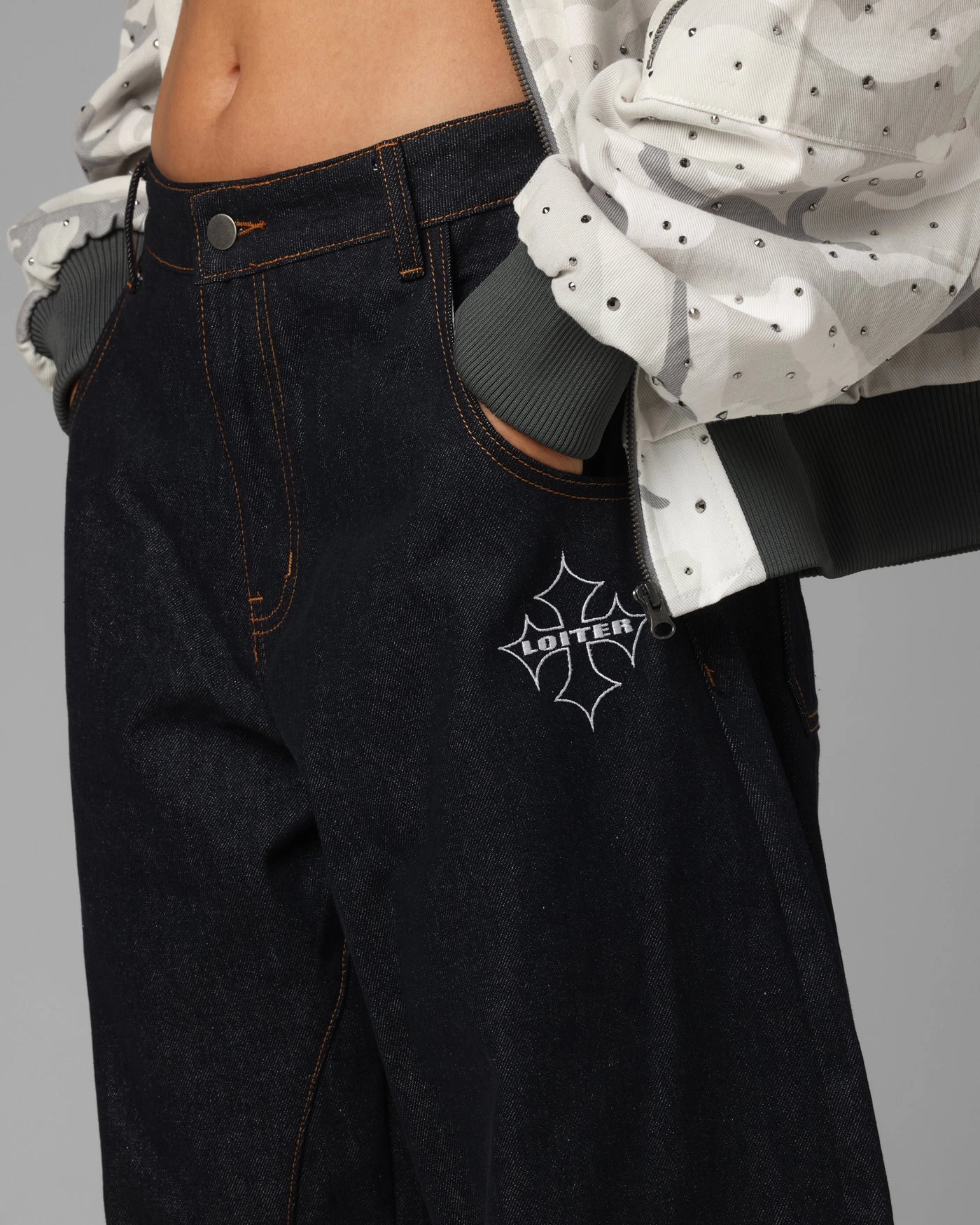 Comfortable Leg Tough Style Loiter F-16 Balloon Jeans Indigo