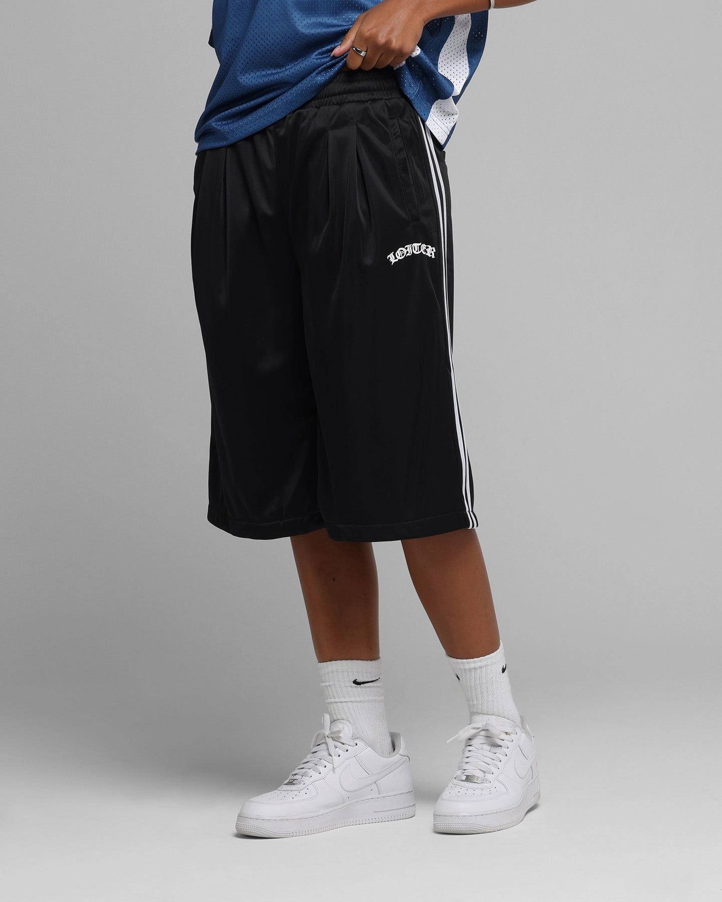 Moisture Wicking Fabric Minimalist Waist Loiter Track 3 Quarter Shorts Black