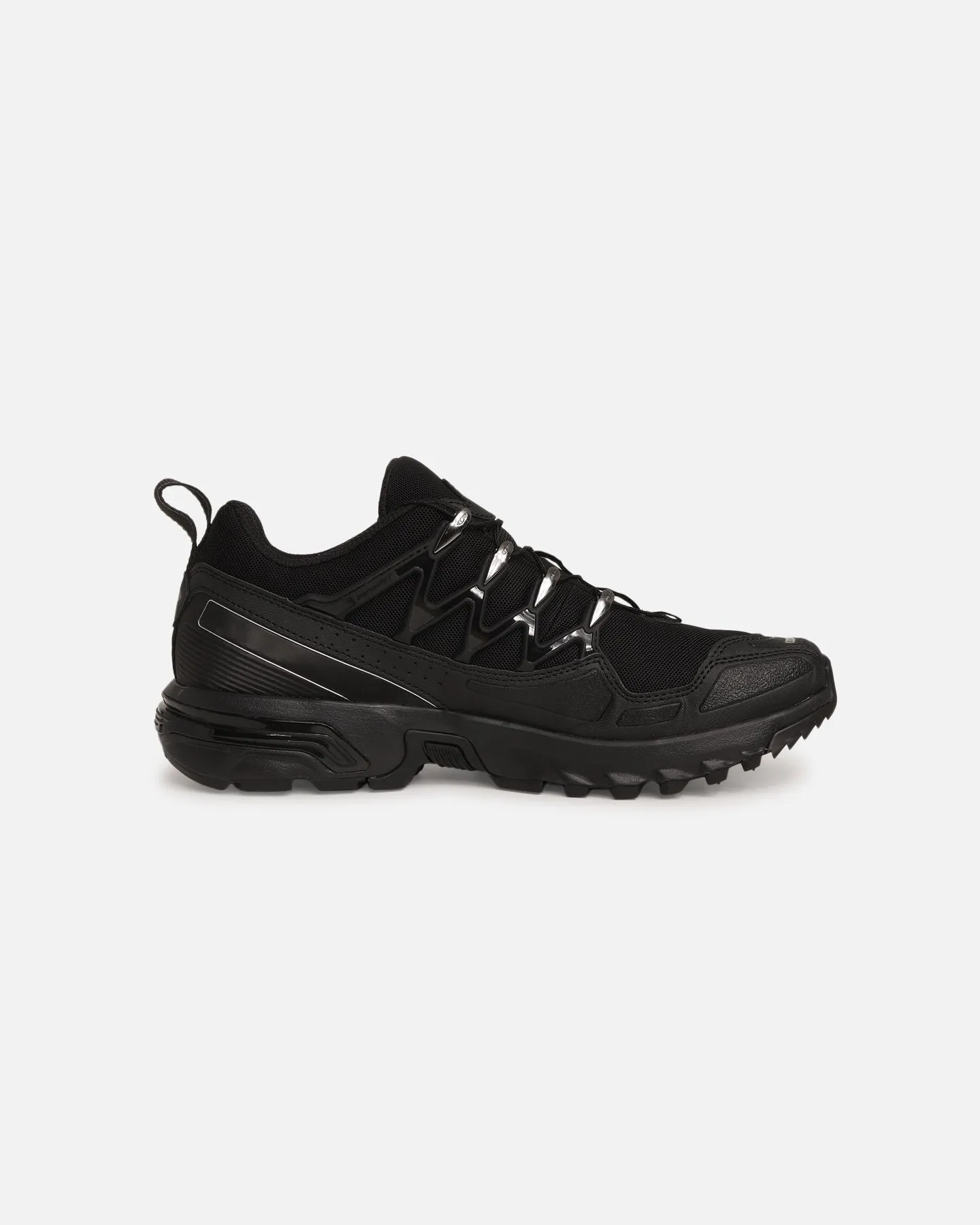 Retro-inspired cushioning Trend Wear Salomon ACS  Black
