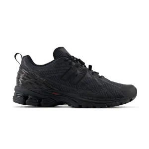 1906R 'Black Magnet' Breathable Knit Fabric Lean Ride