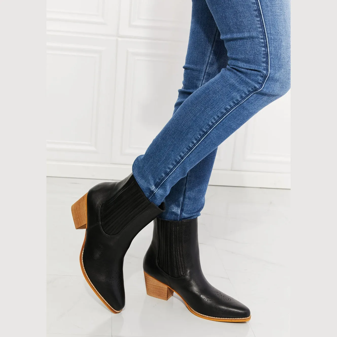 Love the Journey Stacked Heel Chelsea Boot in Black