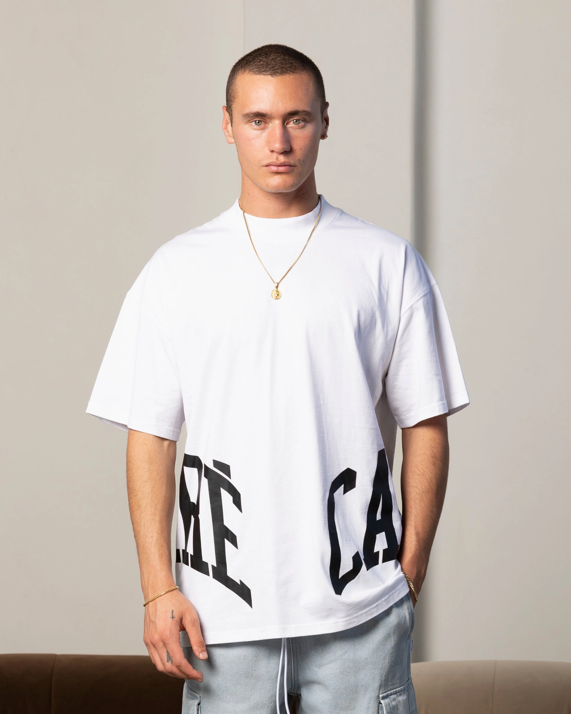 Perfect Style Soft Touch Texture Carre Double Arch Oversized T-Shirt White