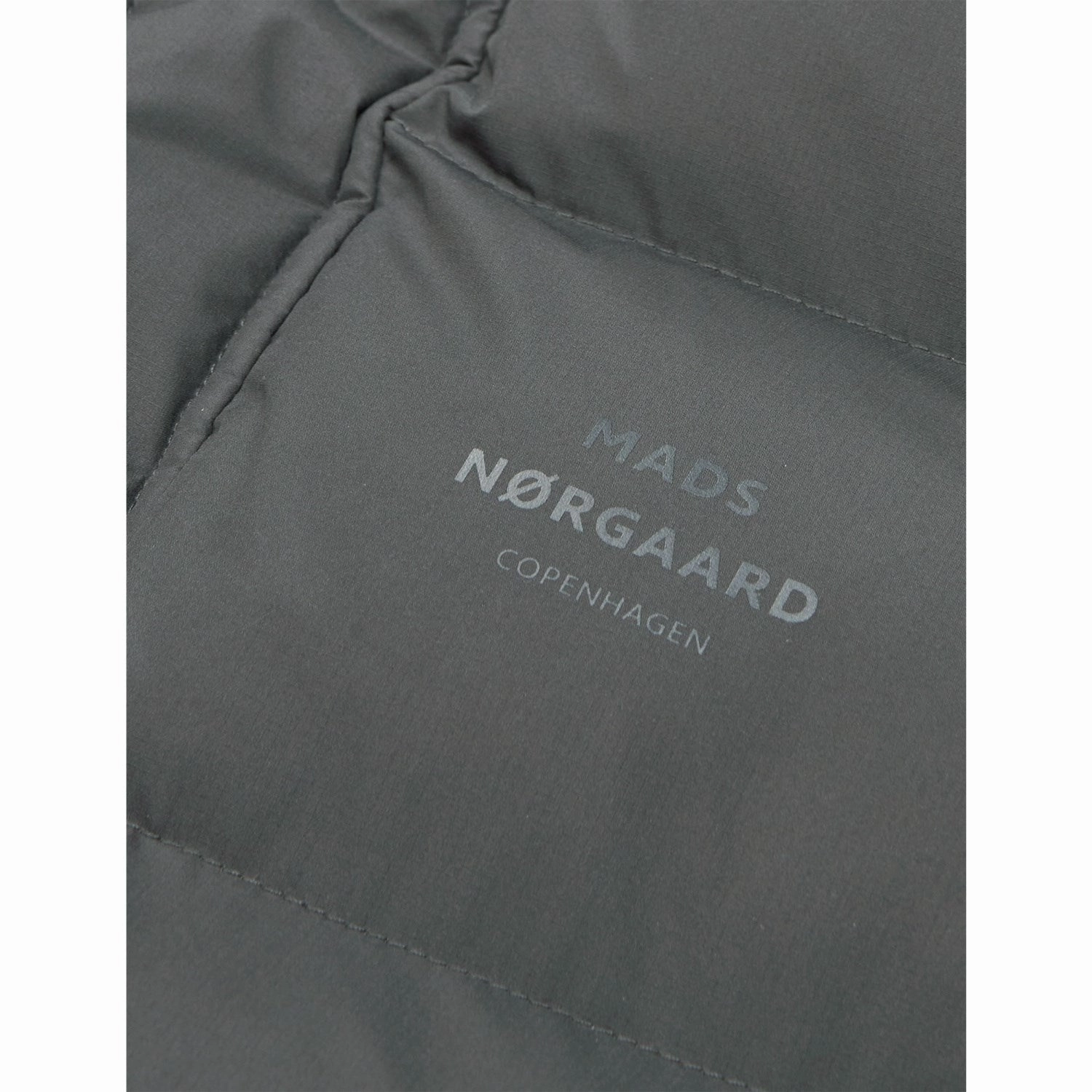 Secure Closure Systems Hidden Pocket System Mads N?rgaard Asphalt Light Ripstop Jolina Jacket
