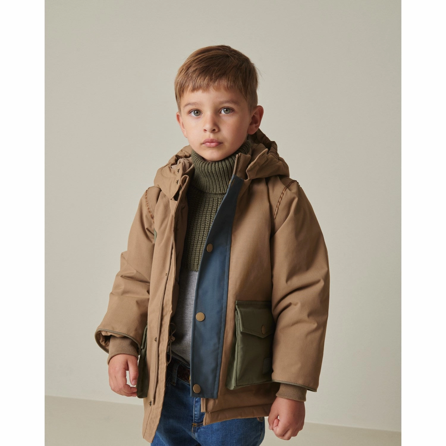 Seamless Street Fit MarMar Technical Outerwear Solid Walnut Block Omas Jacket