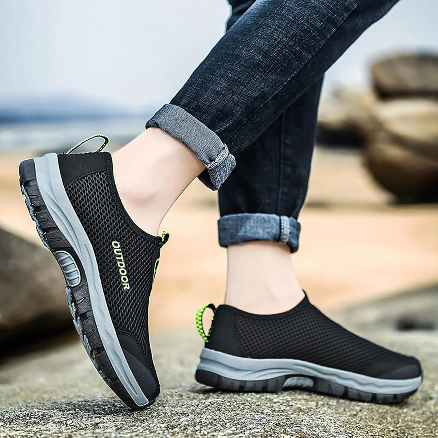 Men Shoes Comfortable Soft Sole Breathable Casual Shoes Summer Mesh Hollow Breathable Mens Casual Sneaker