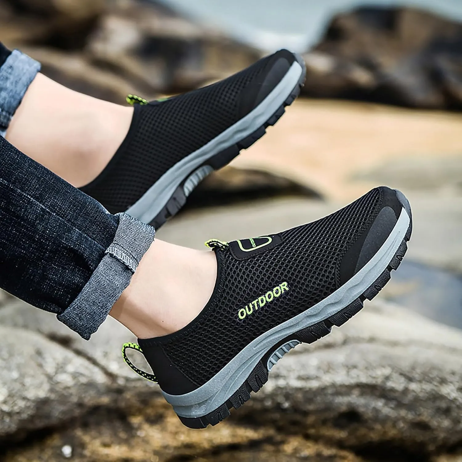 Men Shoes Comfortable Soft Sole Breathable Casual Shoes Summer Mesh Hollow Breathable Mens Casual Sneaker