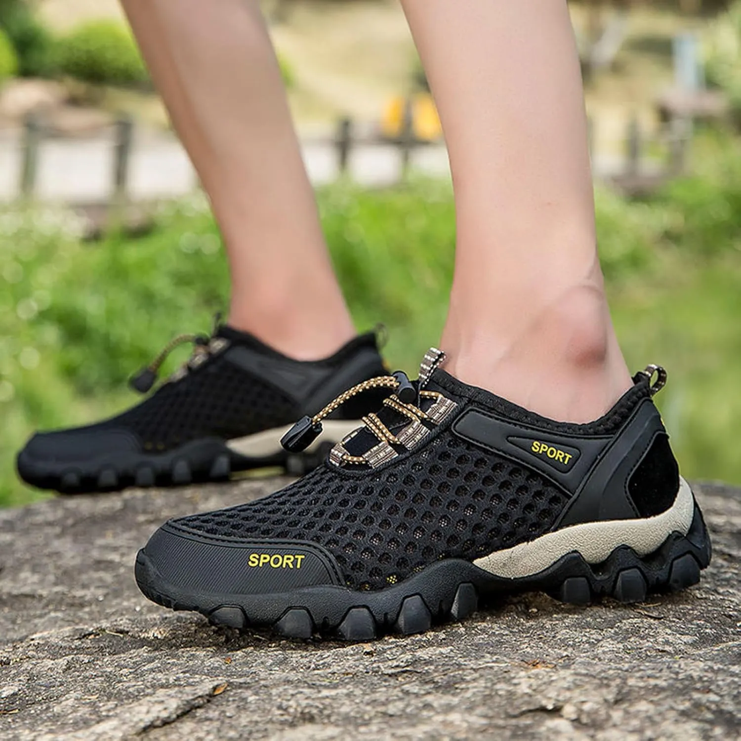Men Summer Mesh Breathable Hiking Shoes Comfortable Walking Shoes Outdoor Travel Shoes Sneaker Rack for Men Bedroom Men Shoes