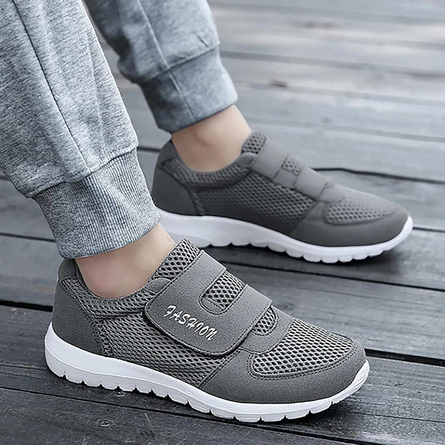 Men's 2023 New Hook Loop Solid Color Fly Woven Mesh Breathable Running Shoes Sneaker Boots Men Men's Sandals Men Shoes