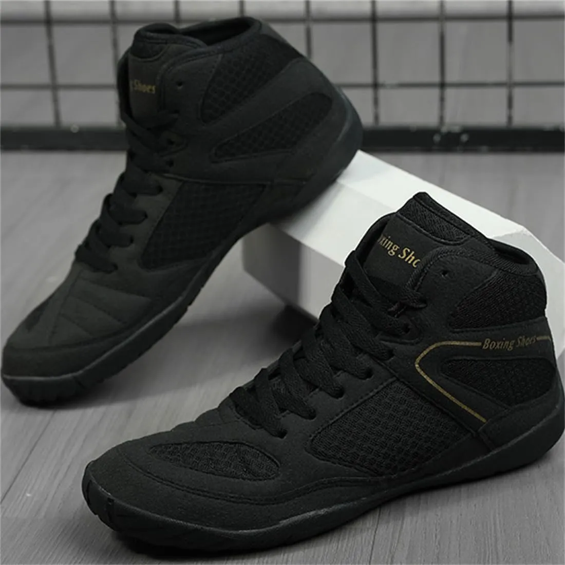 Mens Boxers Trainers, High Top Wrestling Sneakers Fashion Bodybuilding Sports Shoes Breathable Lightweight Fitness Footwear