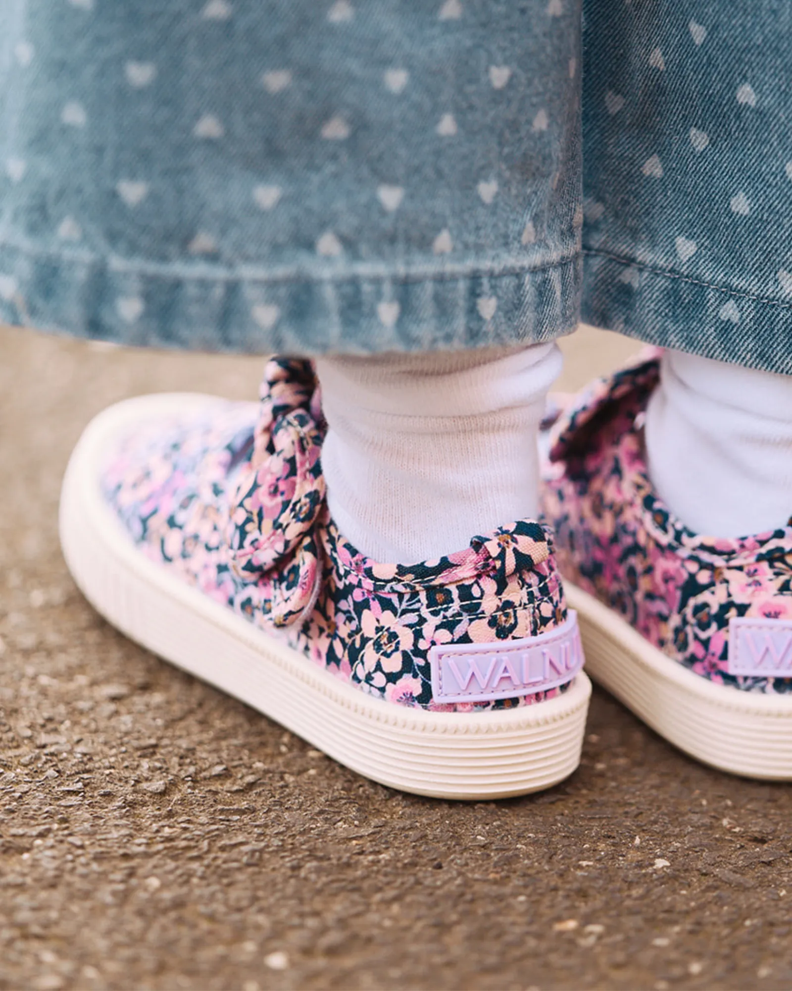 Millie Canvas - Lilac Ditzy