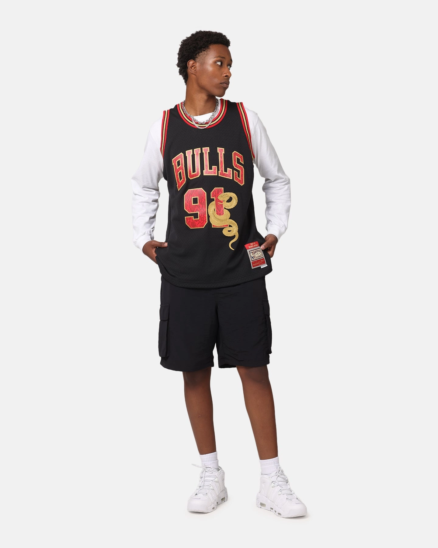 Training Ready Gear Mitchell & Ness Chicago Bulls Dennis Rodman 1997 Swingman Jersey Black/Gold