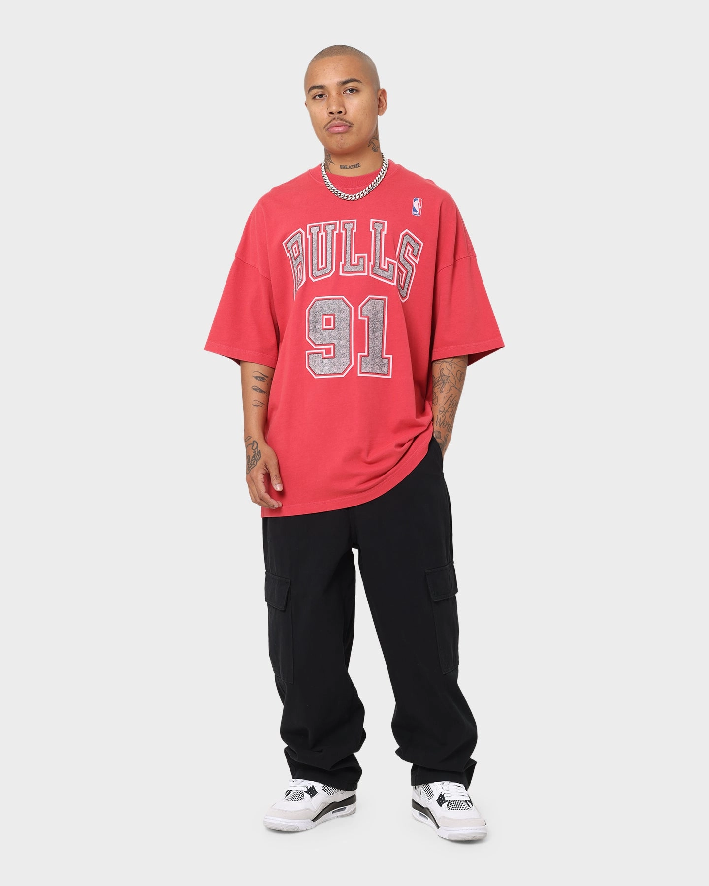 Mitchell & Ness Chicago Bulls Dennis Rodman Oversized T-Shirt Faded Red homecoming