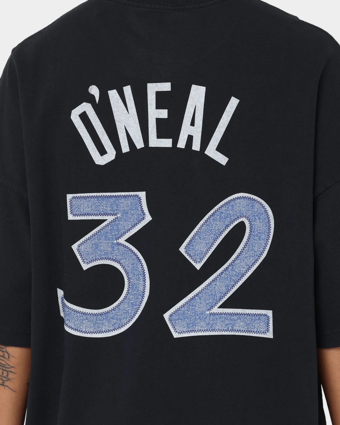 Mitchell & Ness Orlando Magic Shaquille O'Neal #32 N & N Oversized T-Shirt Faded Black WrinkleResistant Layered Collar