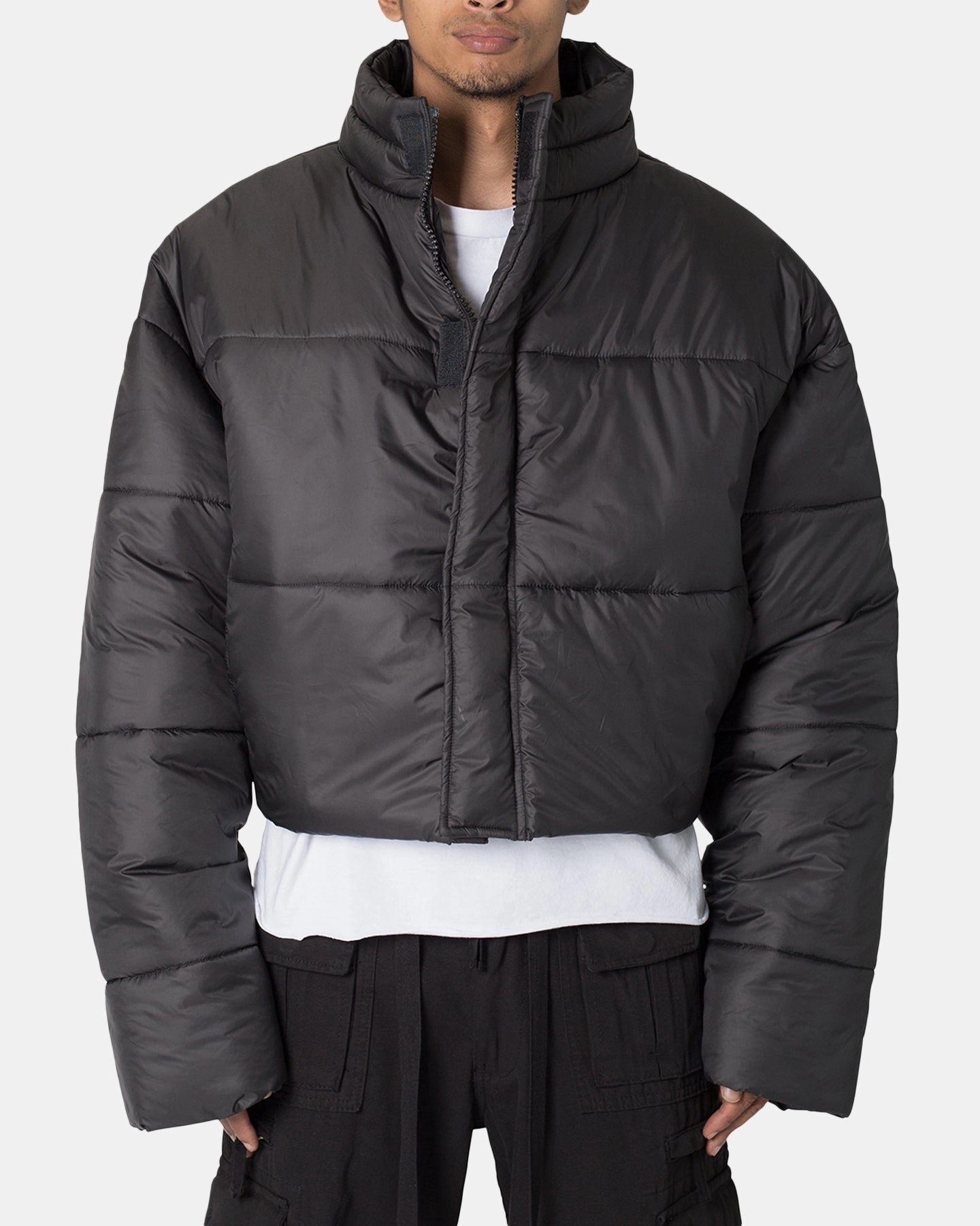 Weekend Look MNML Cropped Puffer II Jacket Black
