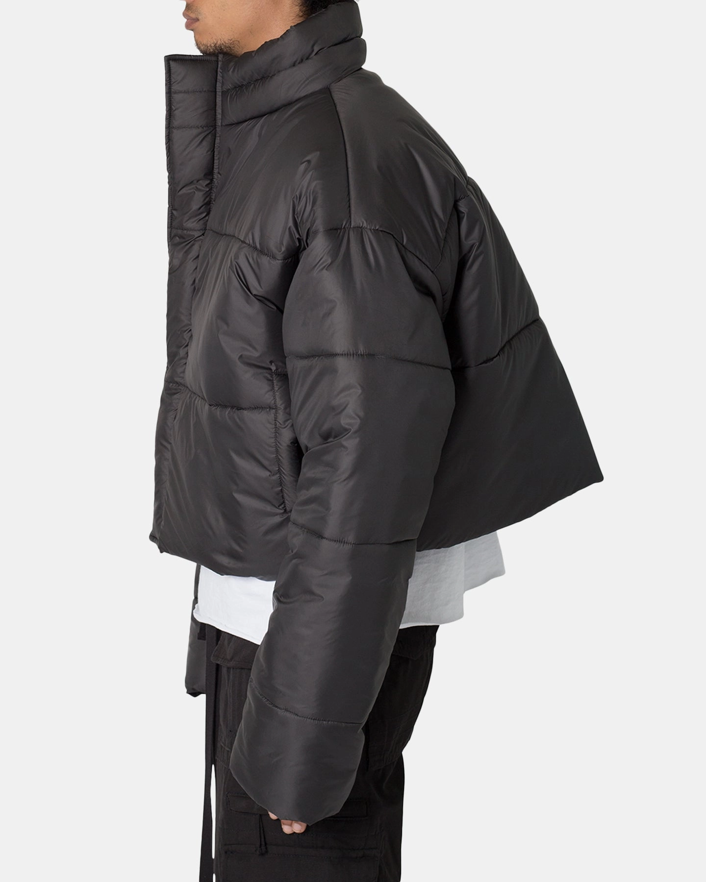 MNML Cropped Puffer II Jacket Black High Collar Support restaurant