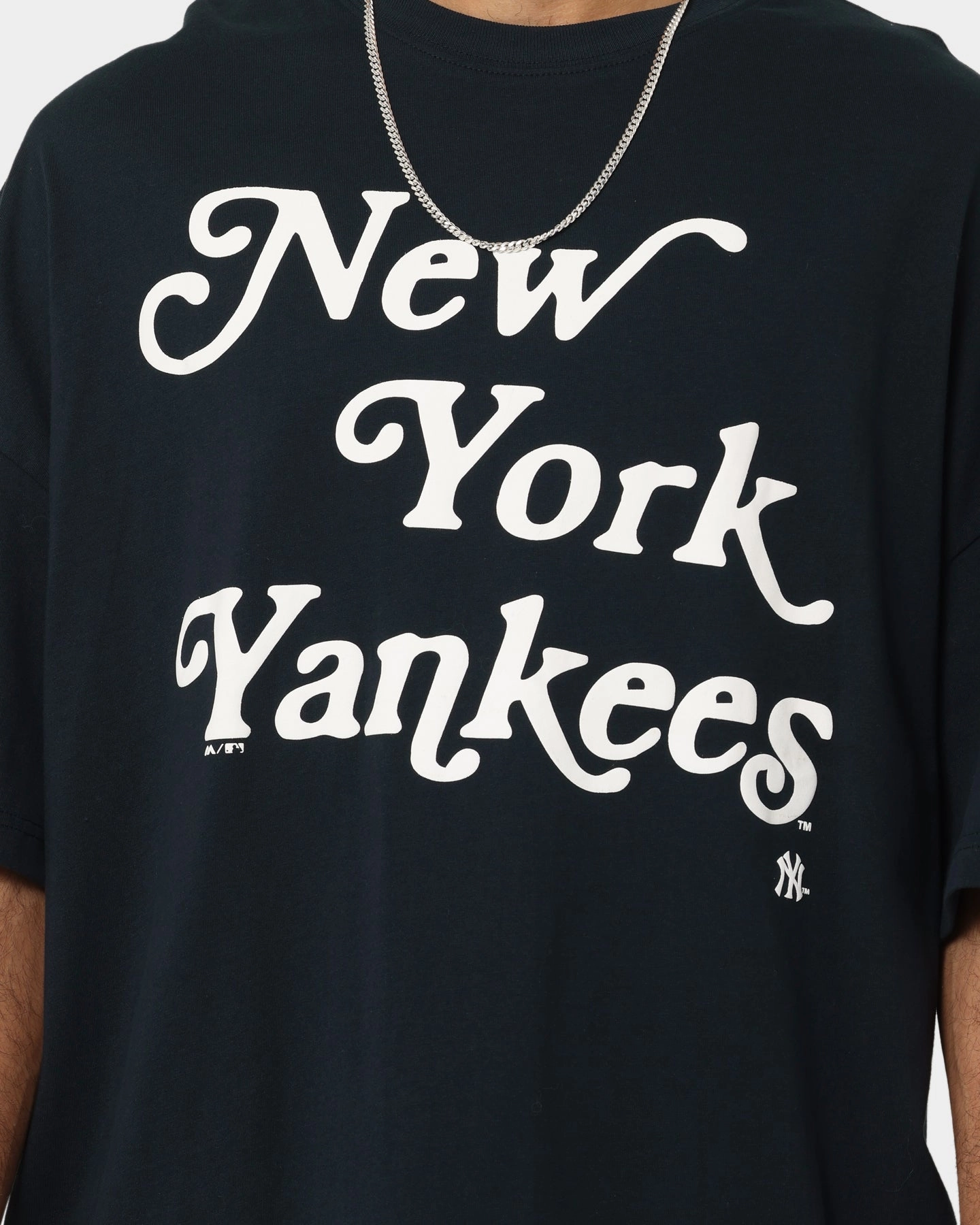 Majestic Athletic New York Yankees Puff Print Patch Oversized T-Shirt True Navy Vintage Style Office Casual