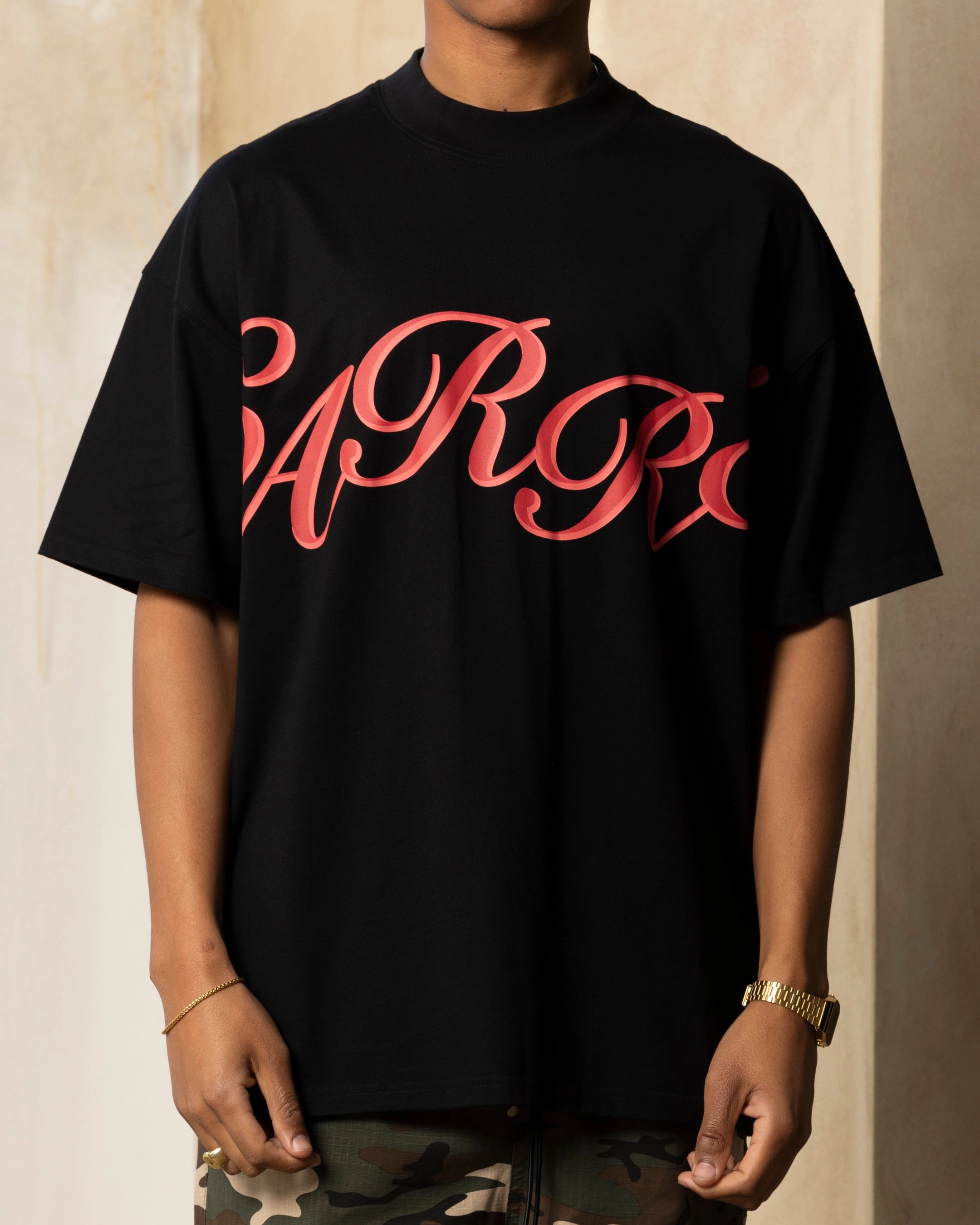 Timeless Layer Vibrant Prints Carre Rolling Oversized T-Shirt Black
