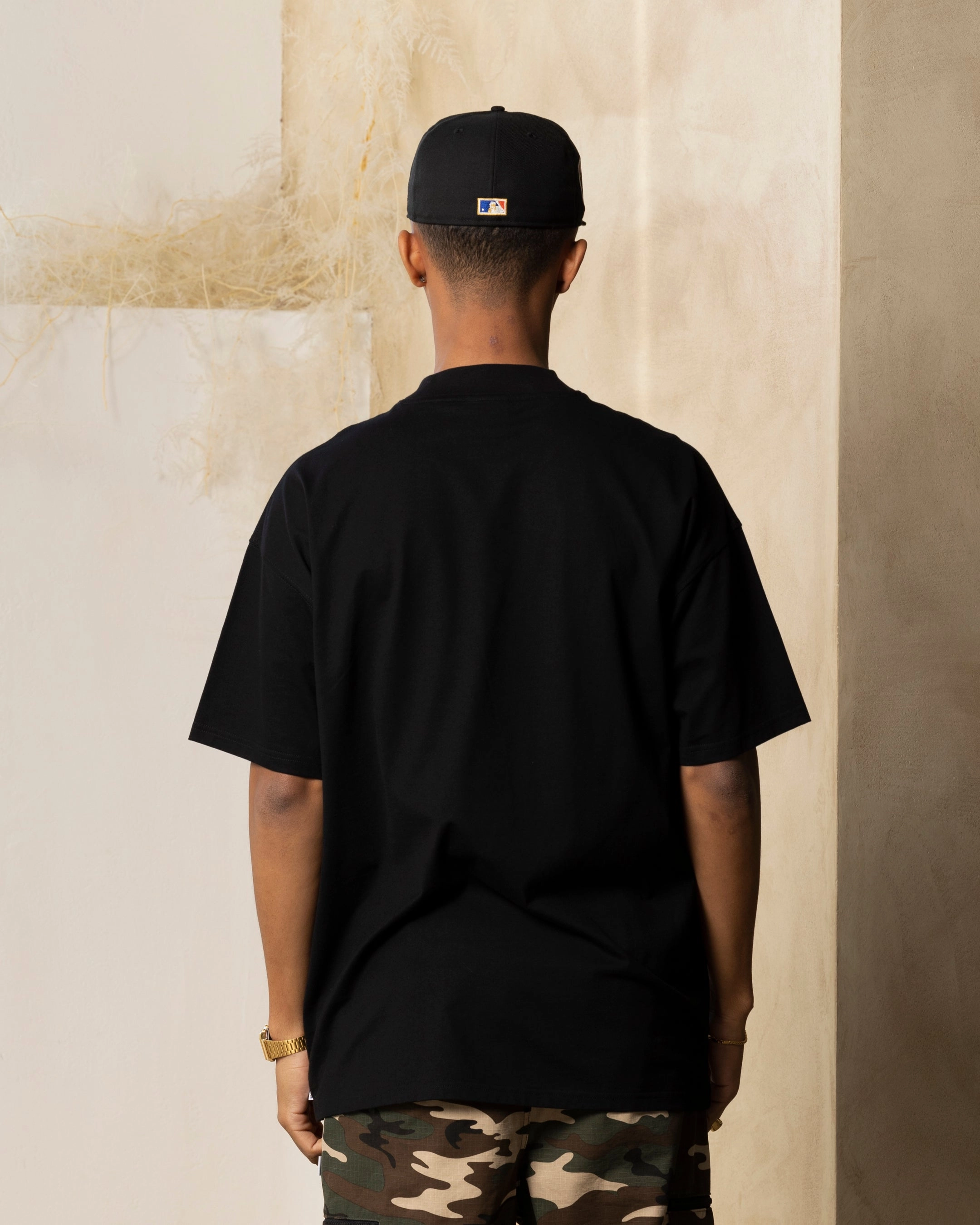 Carre Rolling Oversized T-Shirt Black All-Day Comfort Wear Relaxed Design