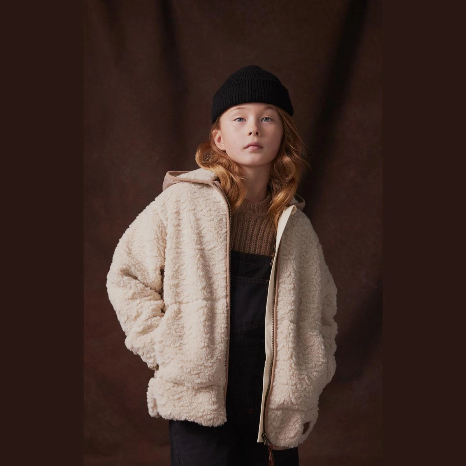 Molo White Noise Uberto Jacket Articulated Sleeves Weekday Street Look