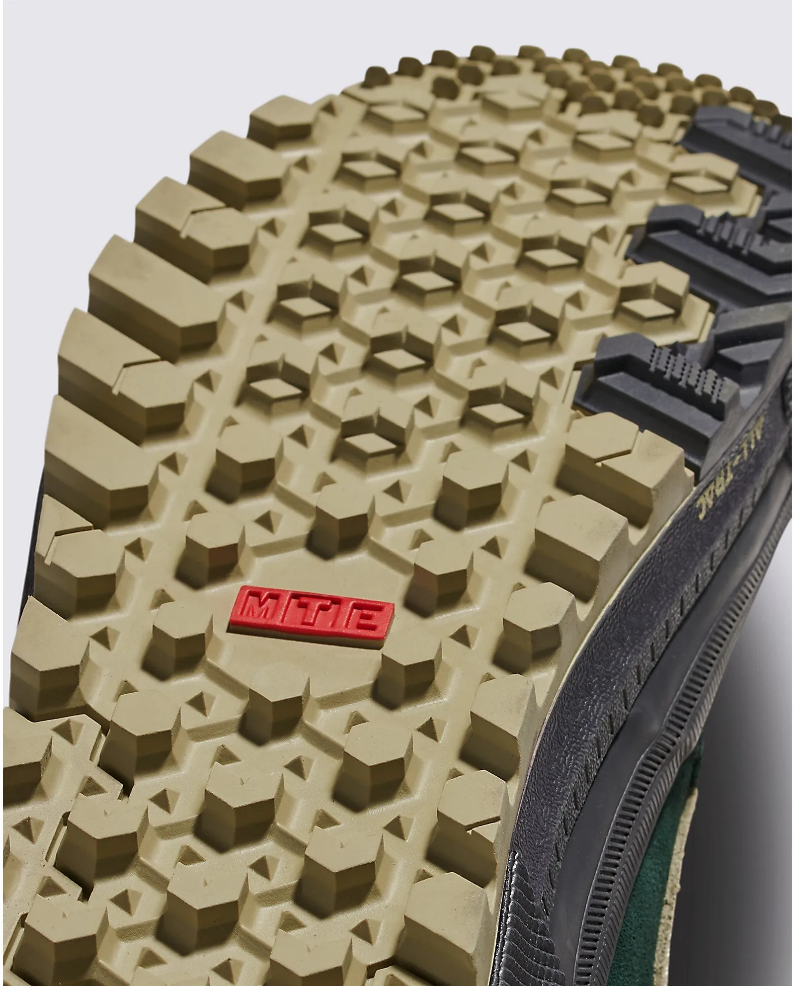 MTE SK8-Hi Gore-Tex - Insulated Shoe