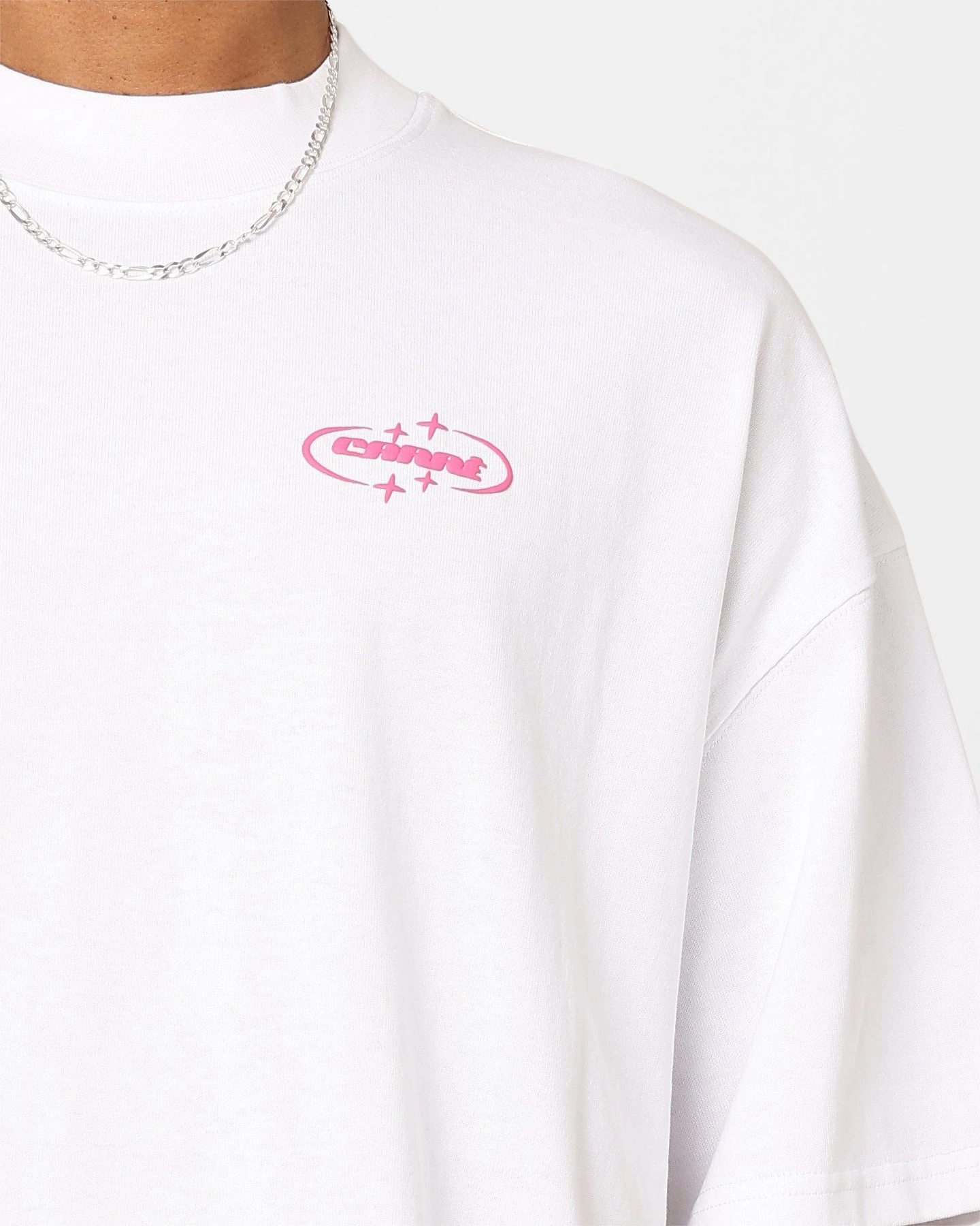 Carre 2K Heavyweight Oversized T-Shirt White Feminine Touch Retro Style