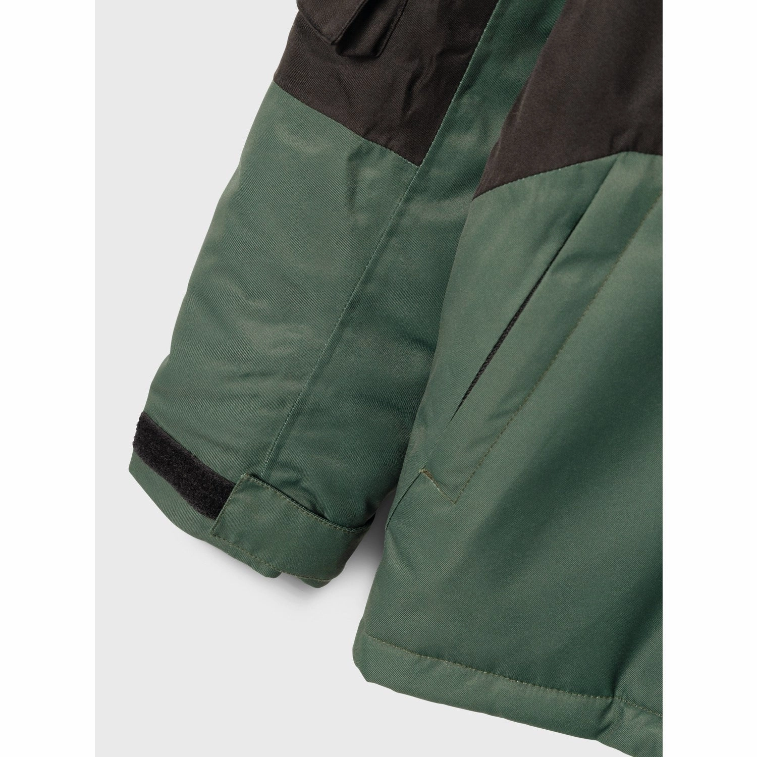Name It Climbing Ivy Slope10 Ski Jacket Block Fo Travel Fit Ergonomic Drape