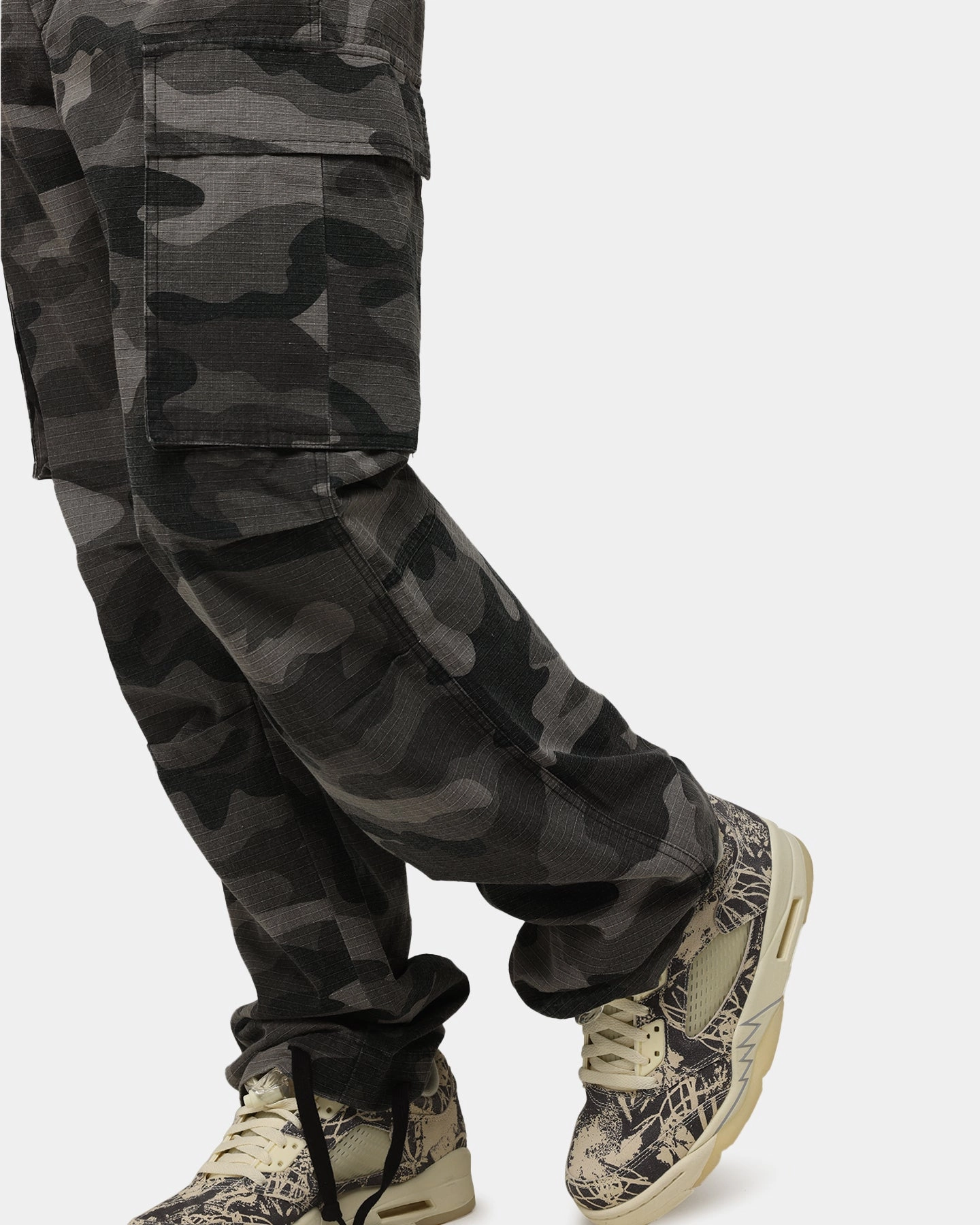 XXIII Torrent Cargo Pant Washed Black Camo Simple and Cozy Cuffed hem