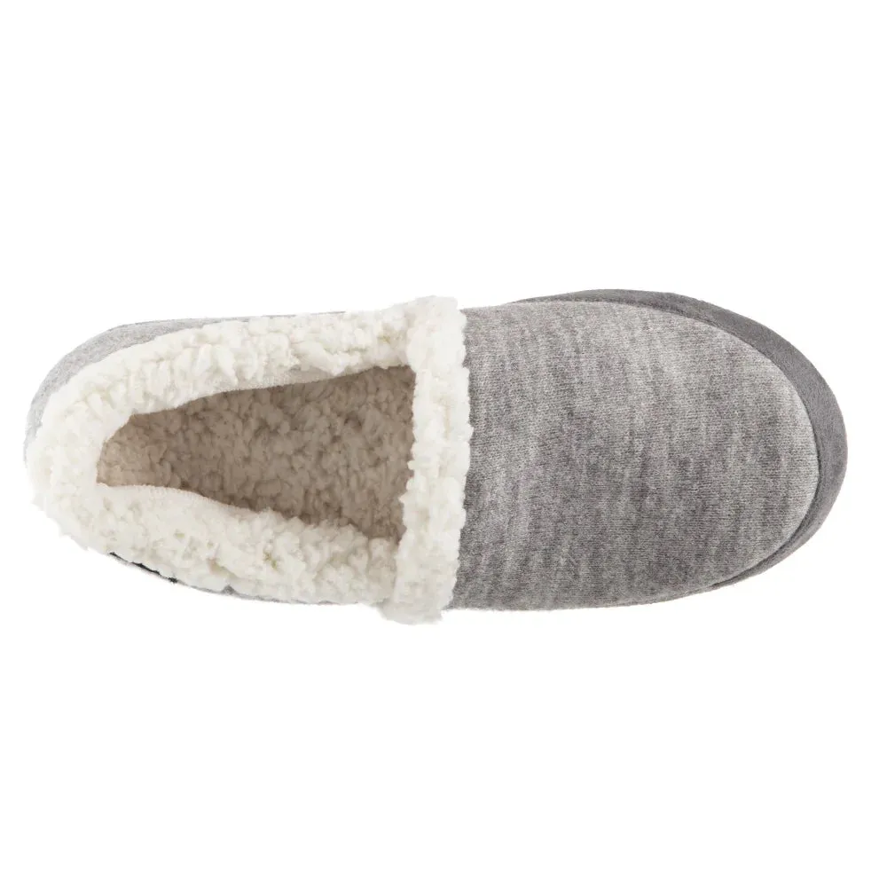 New with tags! Isotoner Women’s Microsuede Marisol Closed Back Slippers in Light Grey, Sz S 5-6
