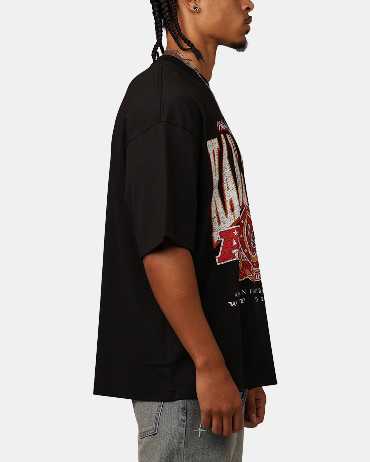 New Era Kansas City Chiefs Oversized Essentials T-Shirt Black Comfy Casual Wear Cozy Feeling
