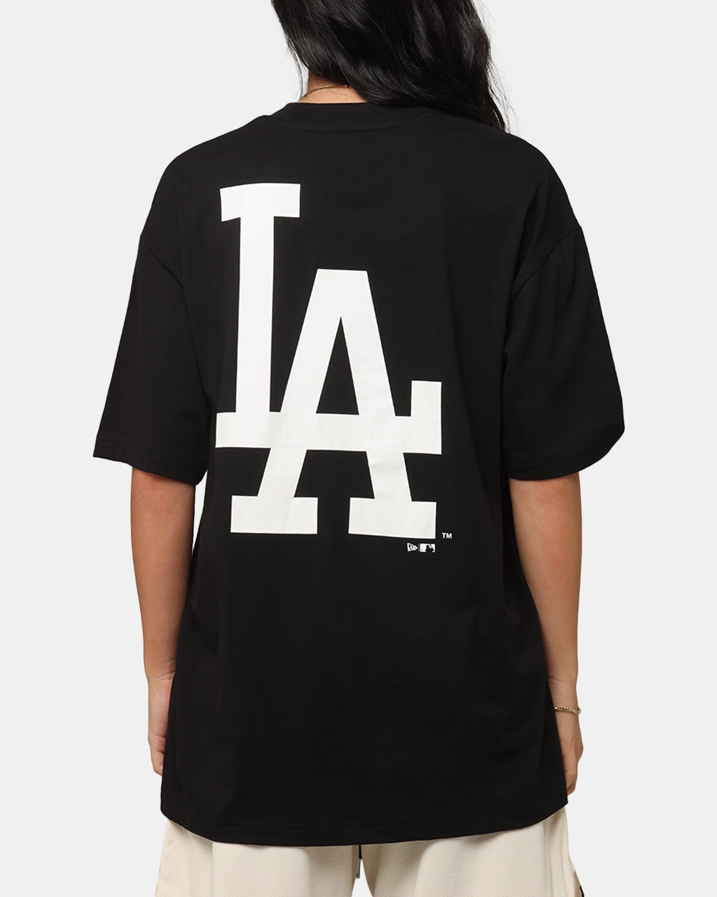 New Era Los Angeles Dodgers Rose Oversized T-Shirt Black Low Environmental Impact Summer Ready