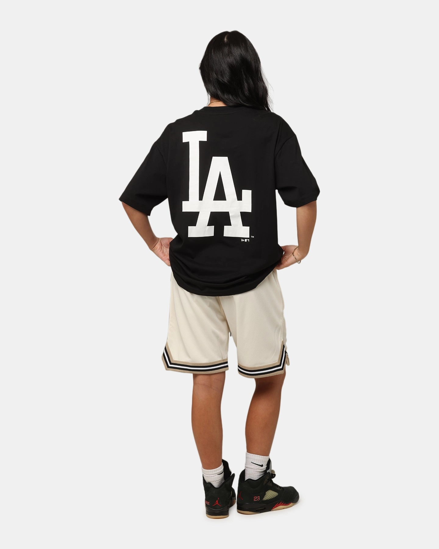 Stretch Fabric Technology Simple Yet Elegant New Era Los Angeles Dodgers Rose Oversized T-Shirt Black