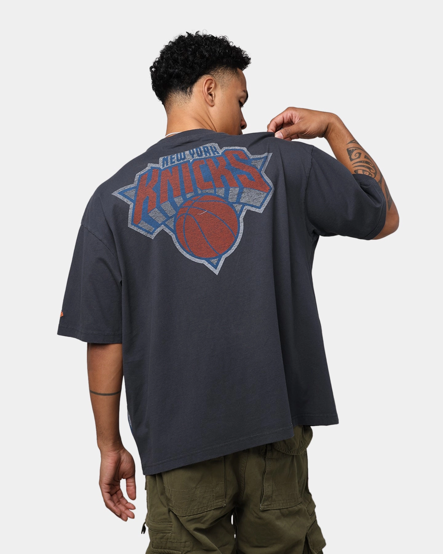 Lightweight Material Casual Layer New Era New York Knicks Oversized T-Shirt Black