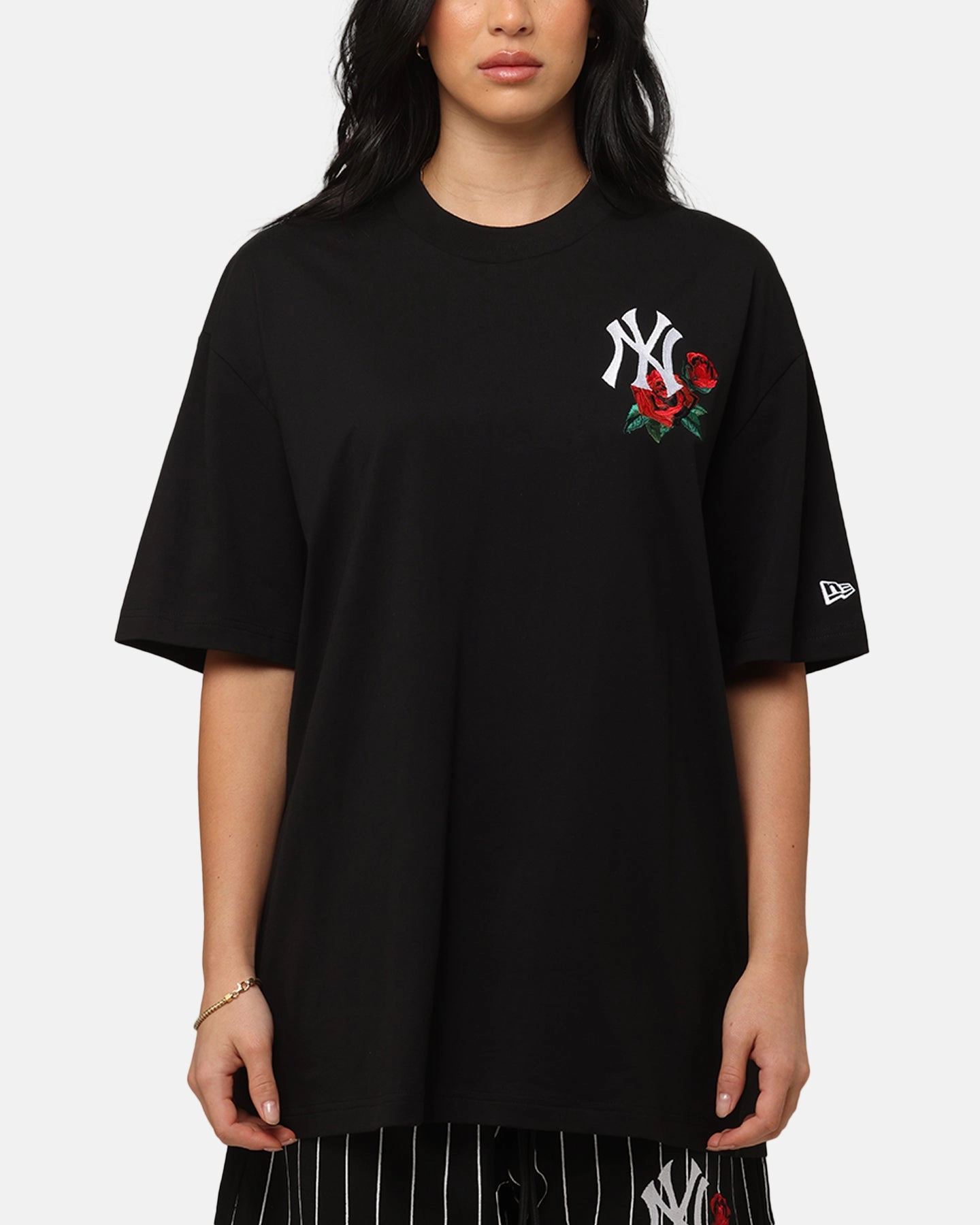 quick-drying Stretch Fabric Technology New Era New York Yankees Rose Oversized T-Shirt Black