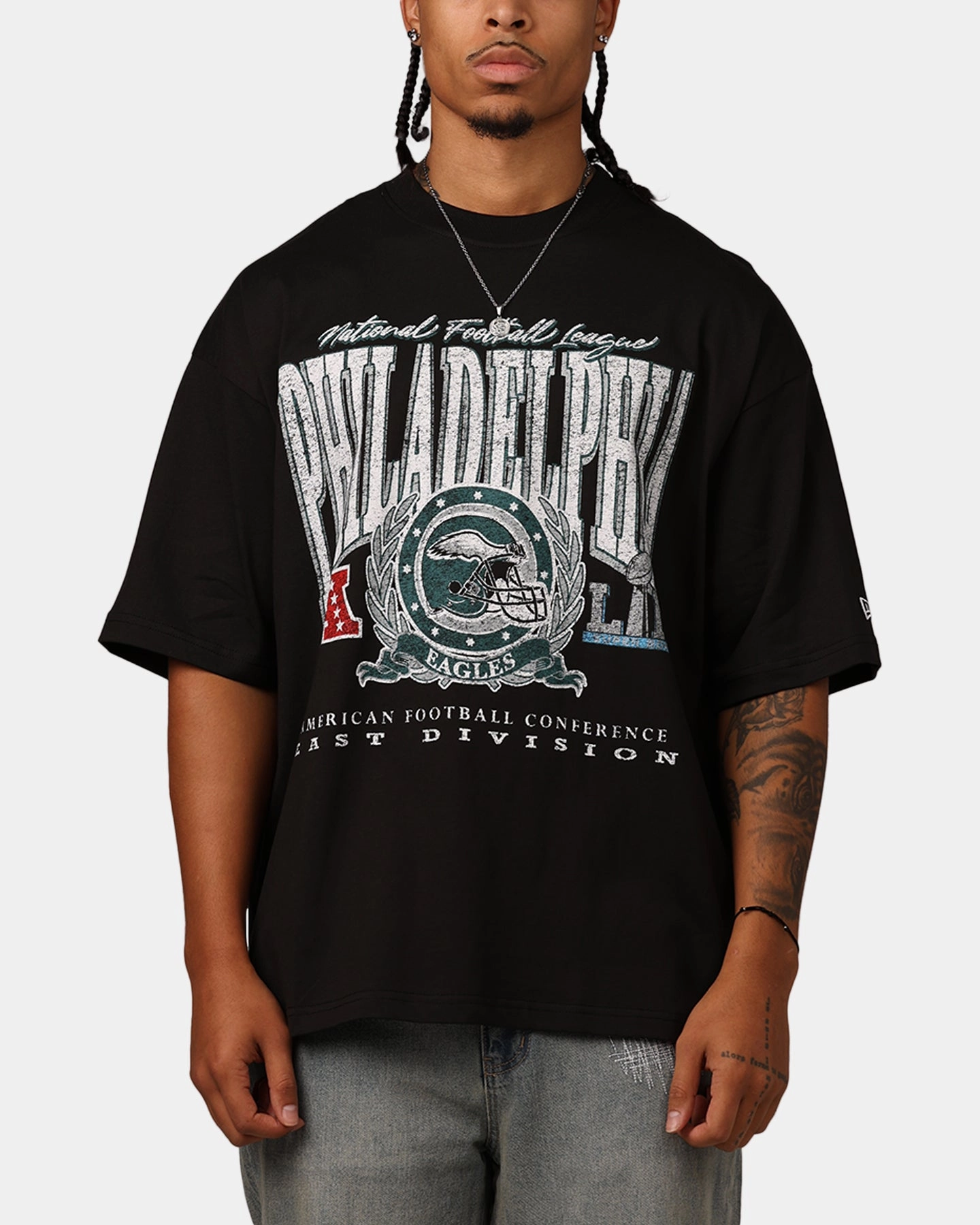 Light Comfort New Era Philadelphia Eagles Oversized Essentials T-Shirt Black