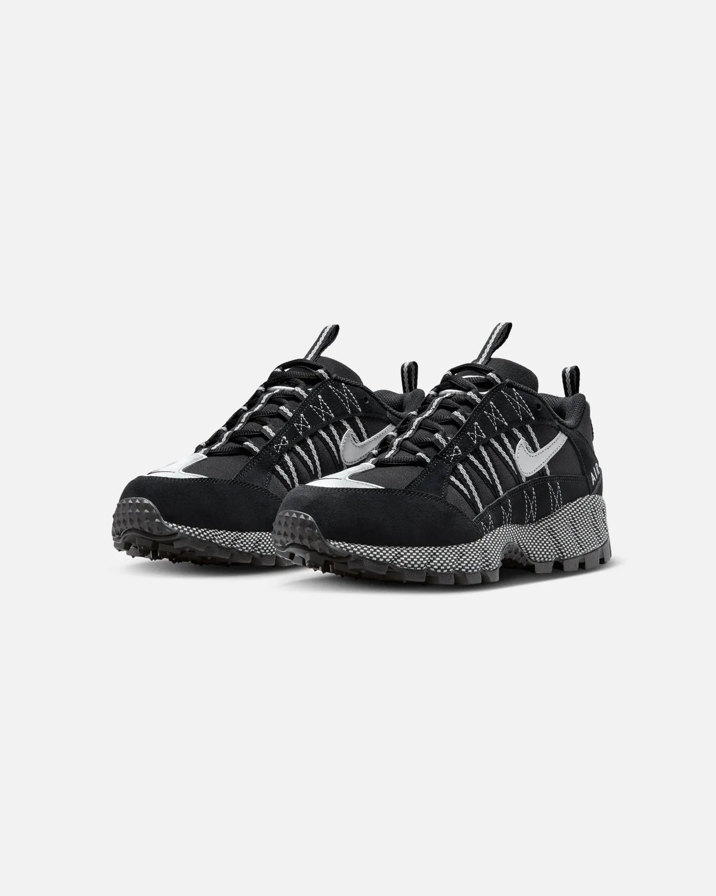 Downhill control Reinforced toe box Nike Air Humara "Oreo" Black/Metallic