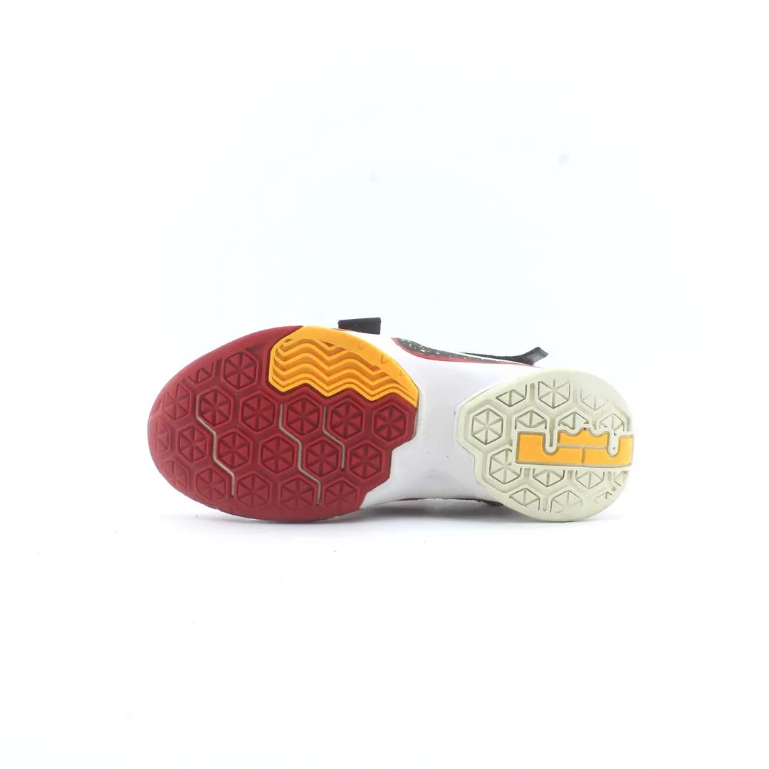 NIKE JAMES 3