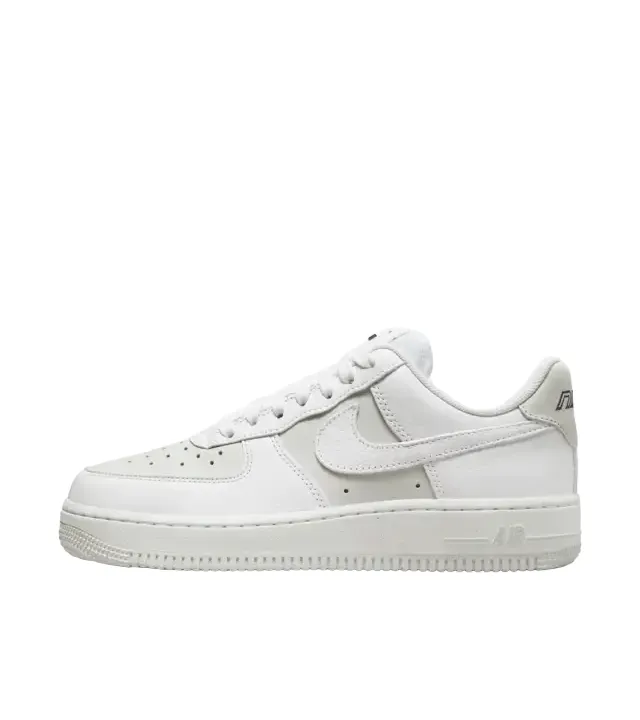 Nike scarpa sneakers da donna Air Force 1 '07 LX DZ2708 102 bianco grigio machine - washable - design shoes Light - up