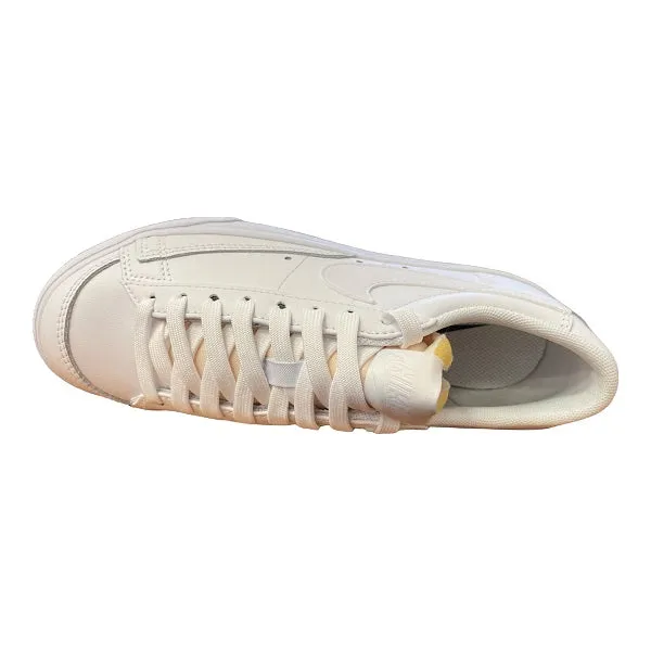 Nike scarpa sneakers da donna con zeppa Blazer Low DJ0292-100 bianco LaceAdjustment
