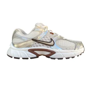 shoe polish animal - themed running gear Nike scarpa sneakers da donna V5 RNR HQ7901-102 beige-marrone