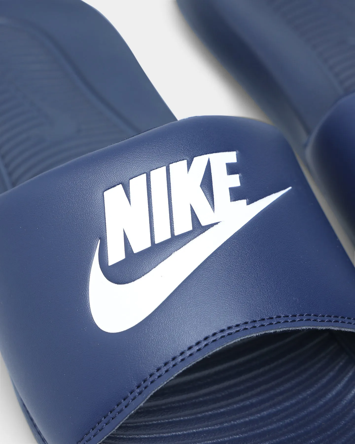 Nike Victori One Slide Midnight Navy/White Comfy Travel Fit Chill Walk