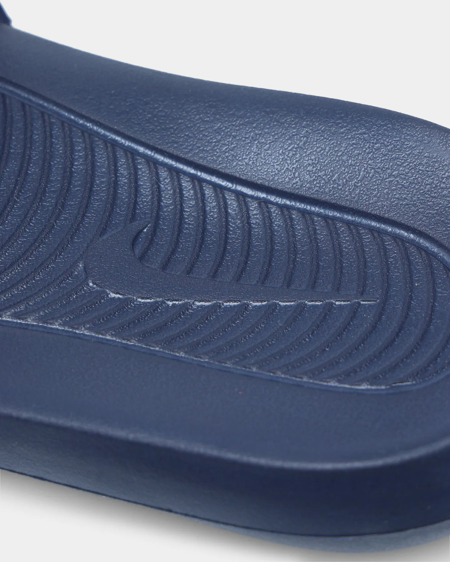 Breathable Design Nike Victori One Slide Midnight Navy/White
