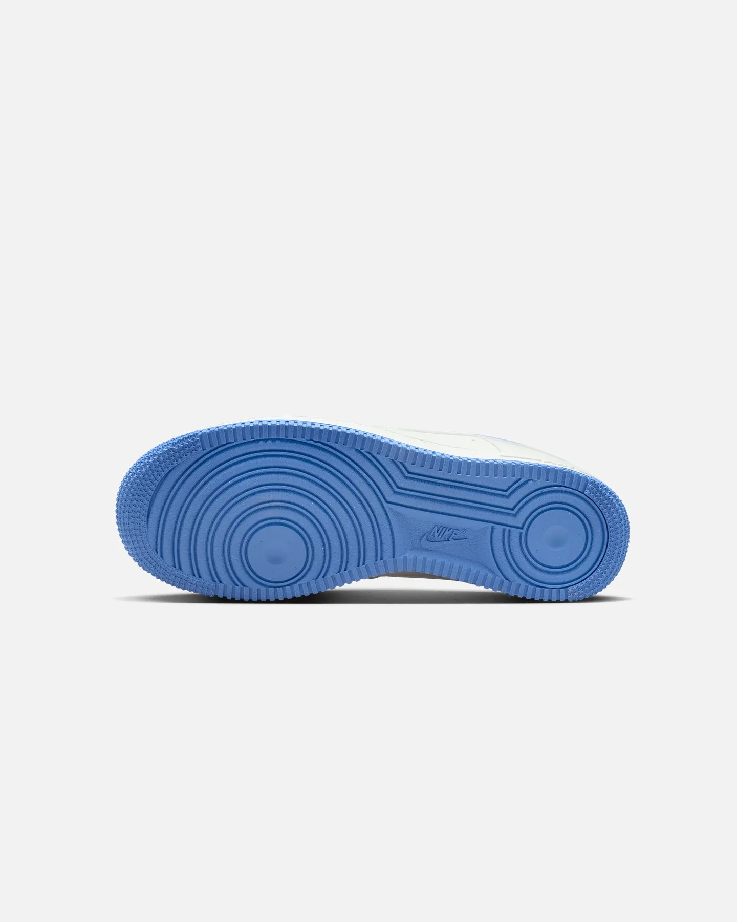 Nike Women's Air Force 1 '07 Next Nature Sail running for a form of meditation