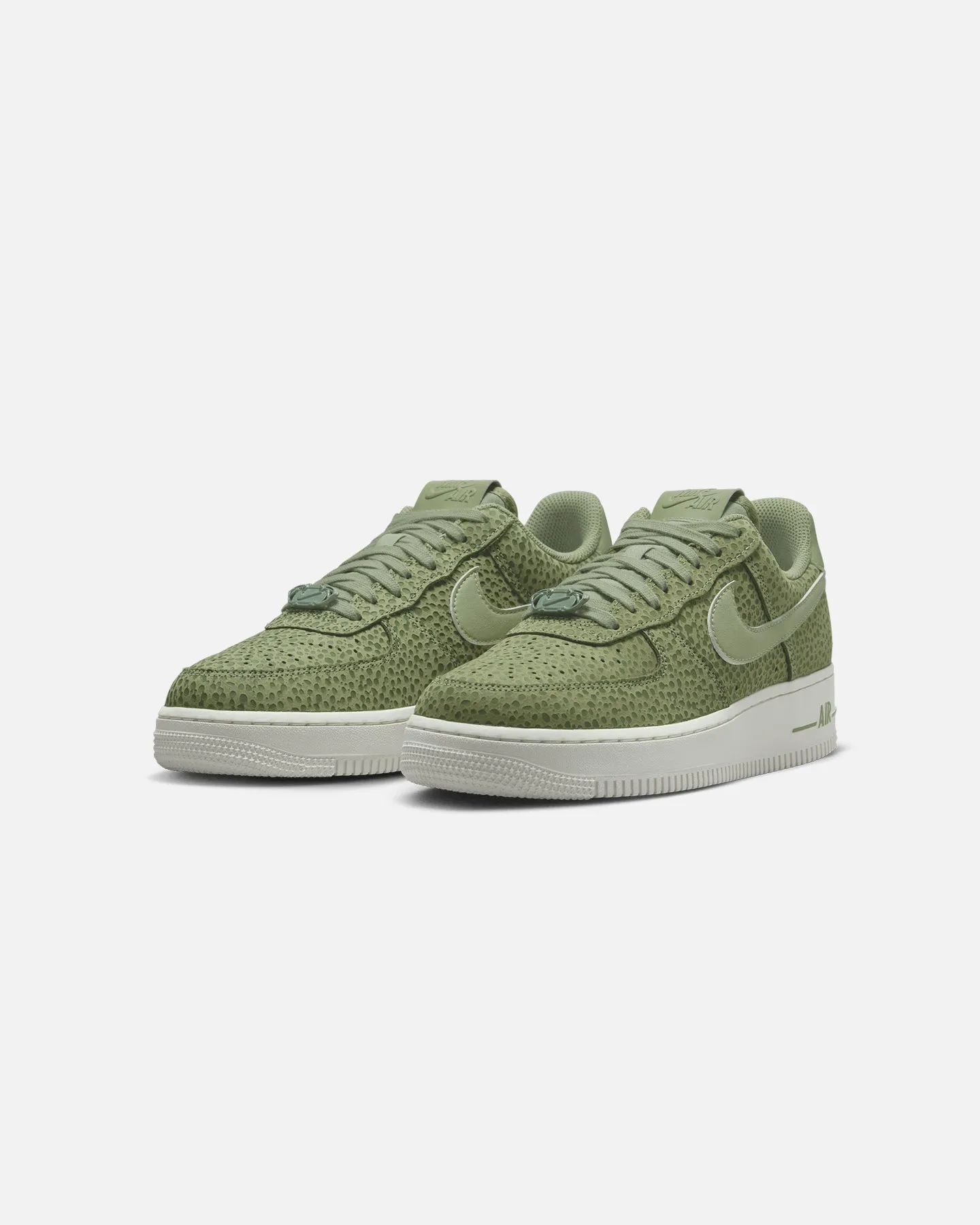 Nike Women's Air Force 1 '07 Premium Sesame/Oil Green speed drills Boost