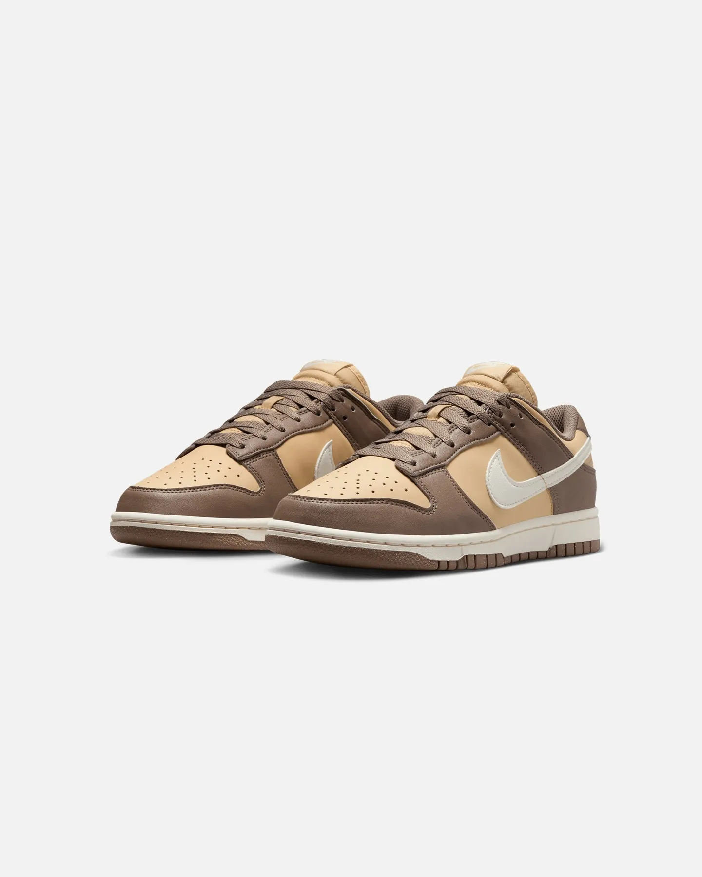 Nike Women's Dunk Low Next Nature "Mink Brown" Archaeo Brown/Sail easy - to - clean running shoes