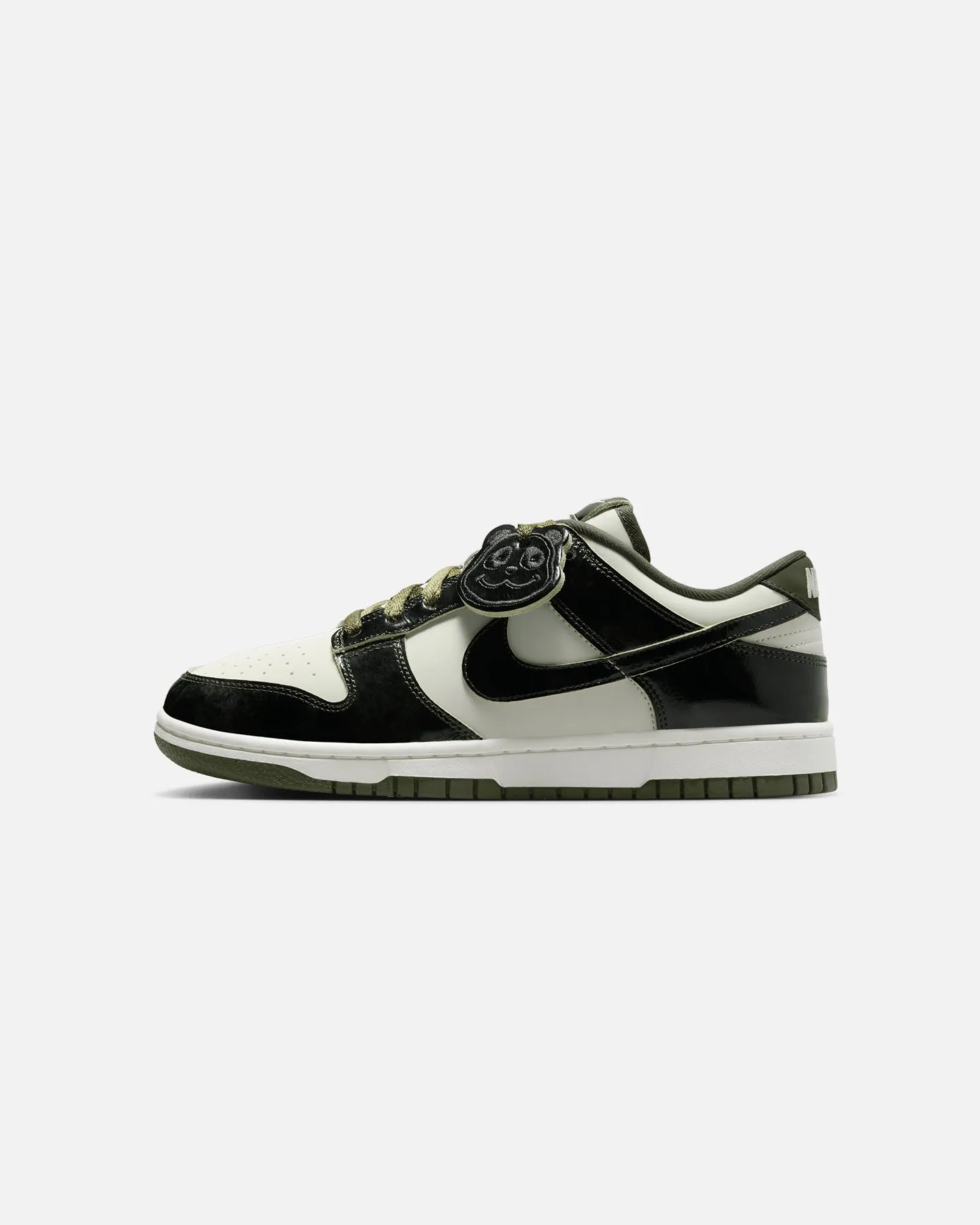 pre - workout Nike Women's Dunk Low "Panda Universe Pack" Sea Glass