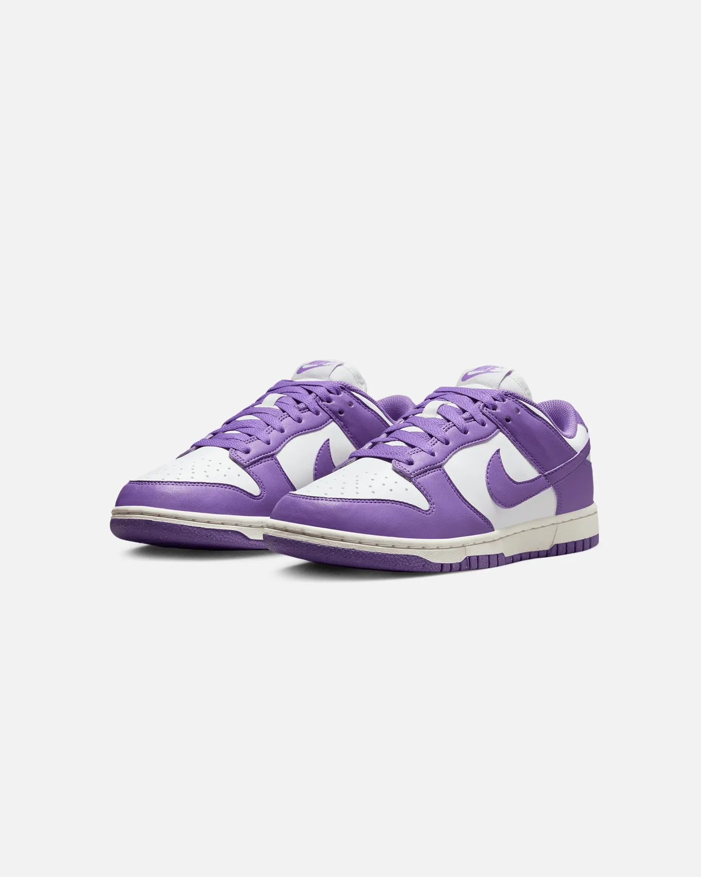 Warmup Run Nike Women's Dunk Low Summit White/Black Raspberry
