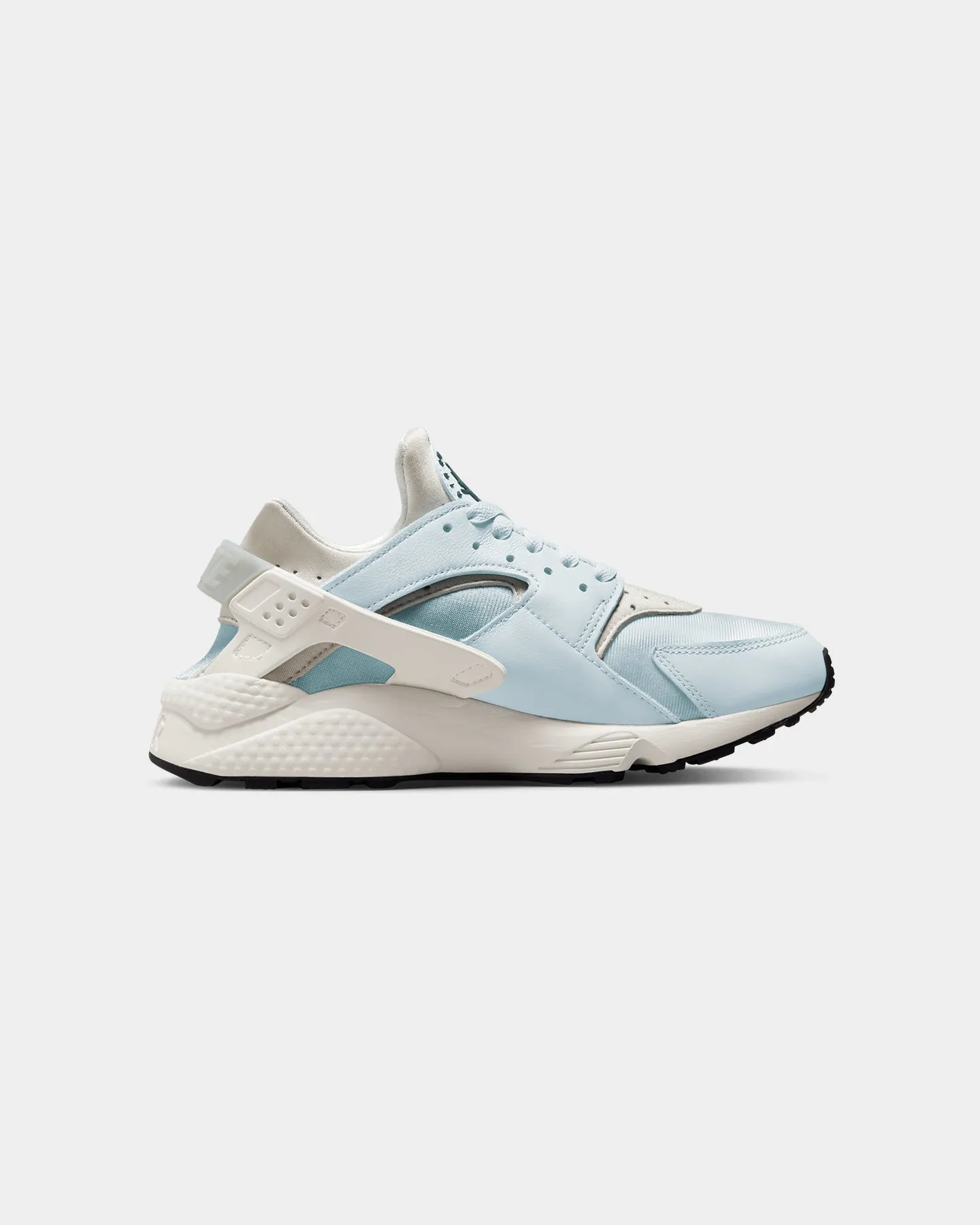 Nike Women's Nike Air Huarache Aura/Ocean Cube/Black/Summit White Dynamic Traction