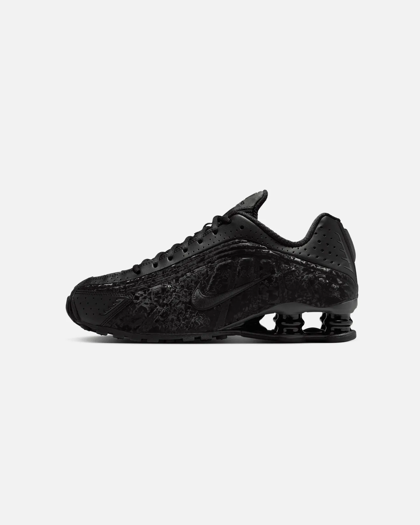 cushioned - footbed - material shoes Abrasion Resistant Tread Nike Women's Shox R4 Black/Smoke