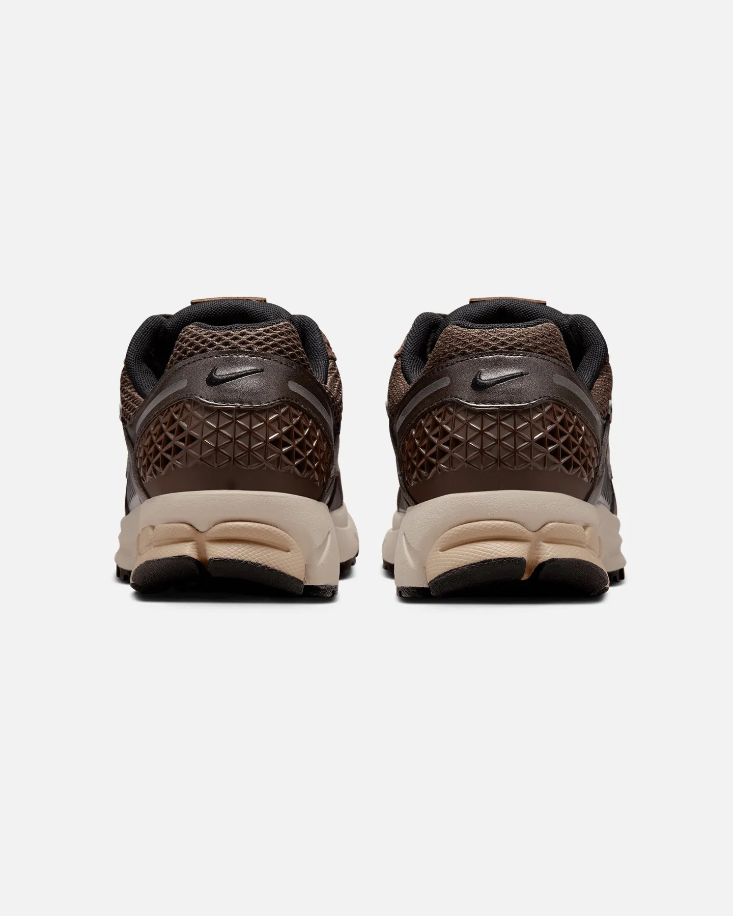 Energy Propulsion literary - event running option Nike Women's Zoom Vomero 5 Baroque Brown